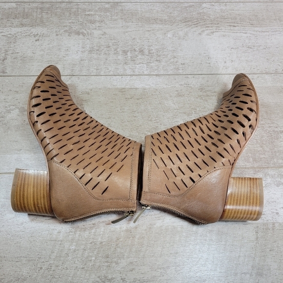 Vero Cuoio Laser Cut Leather Open Toe Booties 36 - Picture 4 of 9
